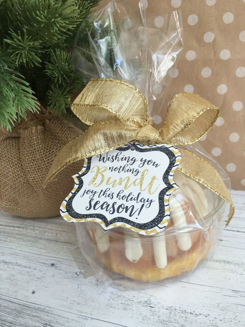 holiday bundt cake tags