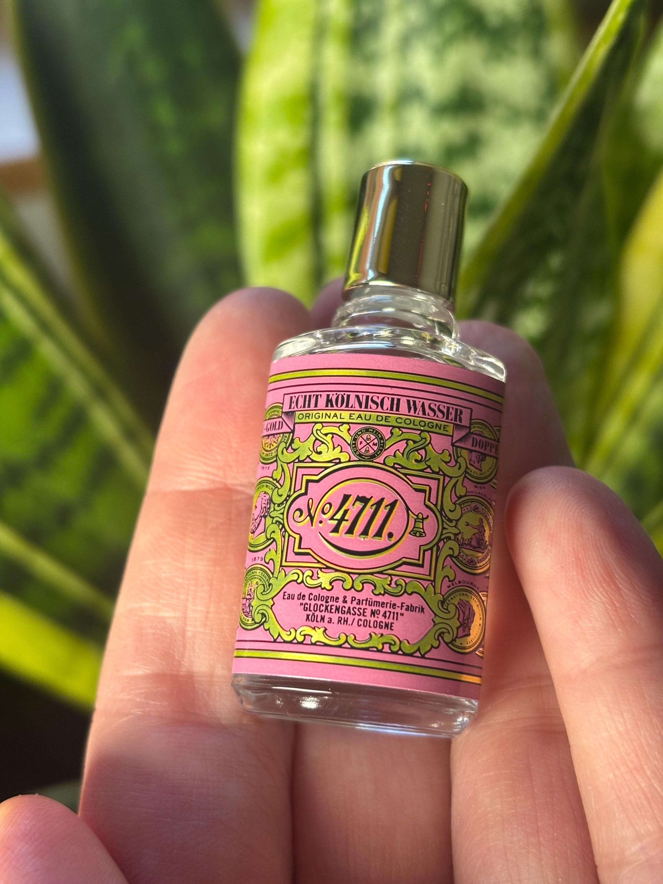 No 4711 Colonia Rosa: Agua de Colonia alemana original (0,27 onzas líquidas)