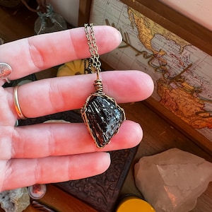 Black Tourmaline Grounding talisman