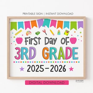 Girl First Day of 3rd Grade Sign, First day of Third grade sign, INSTANT DOWNLOAD Photo Prop Back to School Sign Poster Chalkboard Printable
