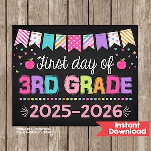 Girl First Day of 3rd Grade Sign, First Day of Third School Sign Back to School Chalkboard Sign Printable File Photo Prop Instant Download