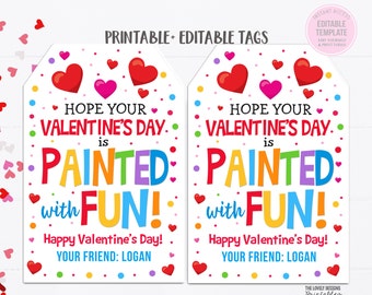 Puede incluir: Dos etiquetas de regalo imprimibles para el Día de San Valentín con fondo blanco y corazones de colores. El texto dice "¡Espero que tu Día de San Valentín esté pintado con diversión! ¡Feliz Día de San Valentín! Tu amigo: Logan".