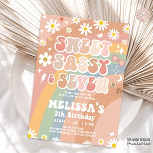 Süß Sassy and Seven Groovy Geburtstagseinladung Groovy Gänseblümchen Regenbogen Hippie Retro 70's Festival Vibes DRUCKBARER DOWNLOAD GRM4