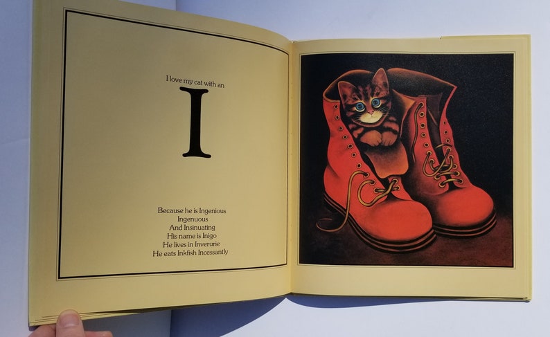 comic and curious cats collectables