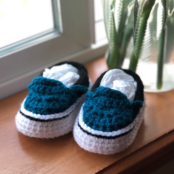 crochet vans