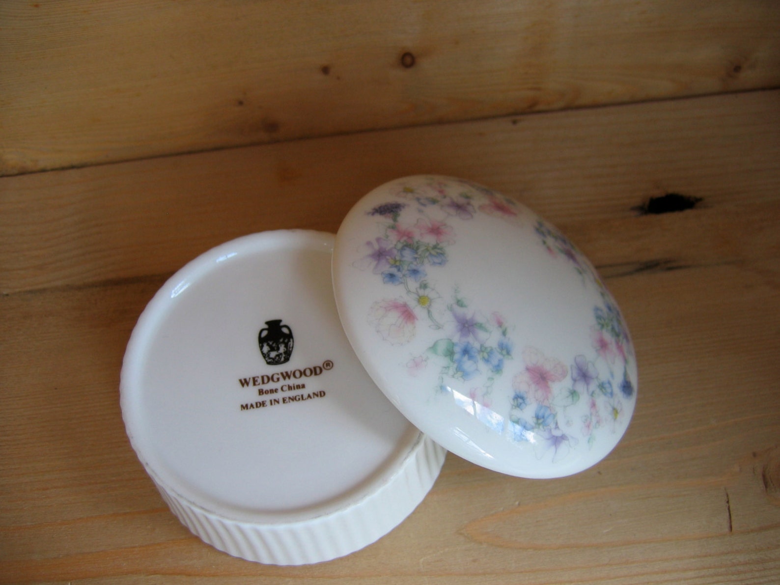Vintage Wedgwood Bone China Jewelry Trinket Memento Box Etsy
