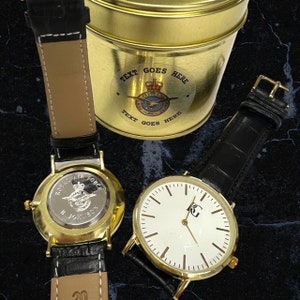 RAF Personalisierte Armbanduhr Luxusuhr Schwarzes Leder und Gold Männer Herren Metall Geschenkbox Persönliche Geheime Nachricht eingraviert Kostenlos