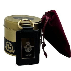 RAF Schlüsselanhänger Leder und Gold 24k Plattiert Schlüsselanhänger Metall Geschenk Hülle Geschenke für Royal Air Force Crest gravierte Leder Geschenke Militär