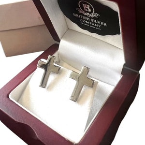 Silber Kreuz Manschettenknöpfe Set für Christen C von E Geschenke Religiöse Schmuck Kirche Luxusgeschenk Holzkiste für Gebet Glaube Gelassenheit Gott