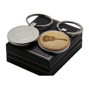 Guitar Keyring Personalised Silver Engraved Keychain Luxury Case Gift Box for Musicians Guitarist Band Player Rock Blues Acoustic Guitar