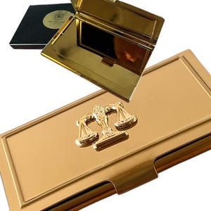 Goldene Waage der Gerechtigkeit Personalisierte Metall Geschäft Kredit-ID Mitgliedskartenhalter gravierte Geschenke für graduierte Jurist des Juristen