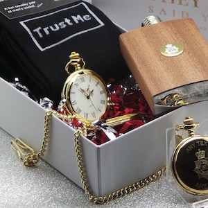 Personalisierte Polizei Geschenkkorb 24k Vergoldete Taschenuhr Flachmann Socken Polizei Wappen Logo Benutzerdefinierte Gravur Vertraue mir, ich bin ein Polizist