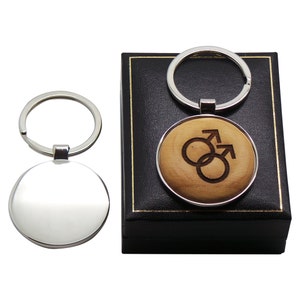 Portachiavi LGBT Legno Argento Inciso Portachiavi Personalizzato LussoGiorni regalo per uomini gay Maschio Ragazzo Amico Gay Coppia Regali di nozze Messaggio d'amore