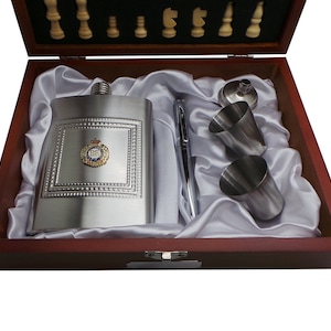 Personalised Royal Engineers Hip Flask Pen Shot Glasses Chess Set Engraved Wooden Travel Gift Case Steel Gold Luxury Gifts Military Engraved