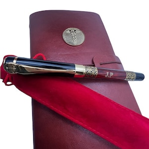 Personalised Medical Leather Journal Note Book Engraved Luxury Rollerball Pen Luxury Gift Set Desk Gifts Gold Emblem for Doctor Nurse Medic