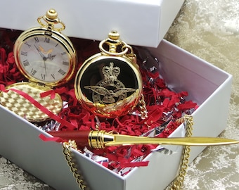 Reloj de bolsillo y abrecartas de escritorio personalizados de la RAF, revestidos en oro de 24 quilates, en caja de lujo con certificado. Set de regalo con el escudo de la Royal Air Force.