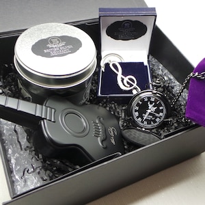 Elvis Presley Signed Gift Hamper Personalised Black Pocket Watch Guitar Hip Flask Musical Note  Keyring Keychain Engraved Luxury Gift Set