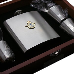 Personalisierte RAF Flachmann Schach Set Gravierte Holz Geschenk Koffer Stahl Silber Metall Emblem Luxus Militär Royal Air Force Geschenke Nach Maß