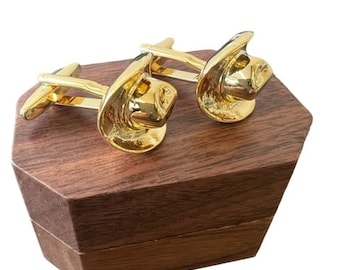 Cowboy Hat Cufflinks Gold Rodeo Hat Cufflinks Luxury Set Country and Western Texan Cowboys 24k Gold Clad Cufflinks Polished Line Dancing