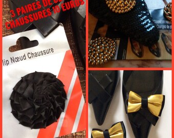 Assortment 3 pairs of shoes clips