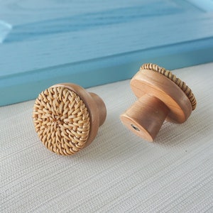 Perillas de madera únicas Cajón de ratán Pull Cabinet Perilla de madera Pull Boho Rattan Knob Gabinete Pull Dresser Knob Boho Home Decor Bobo Dresser Knob