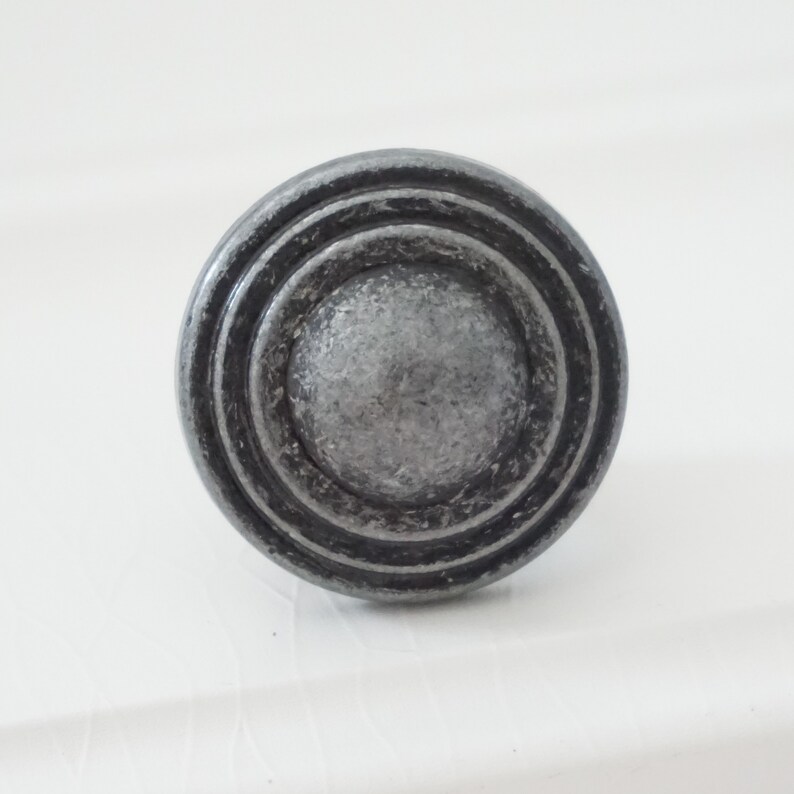 Antique Silver Pewter Kitchen Cabinet Door Knob Handle Dresser Knob Drawer Knobs Pulls Handles Rustic Furniture Decorative Knobs