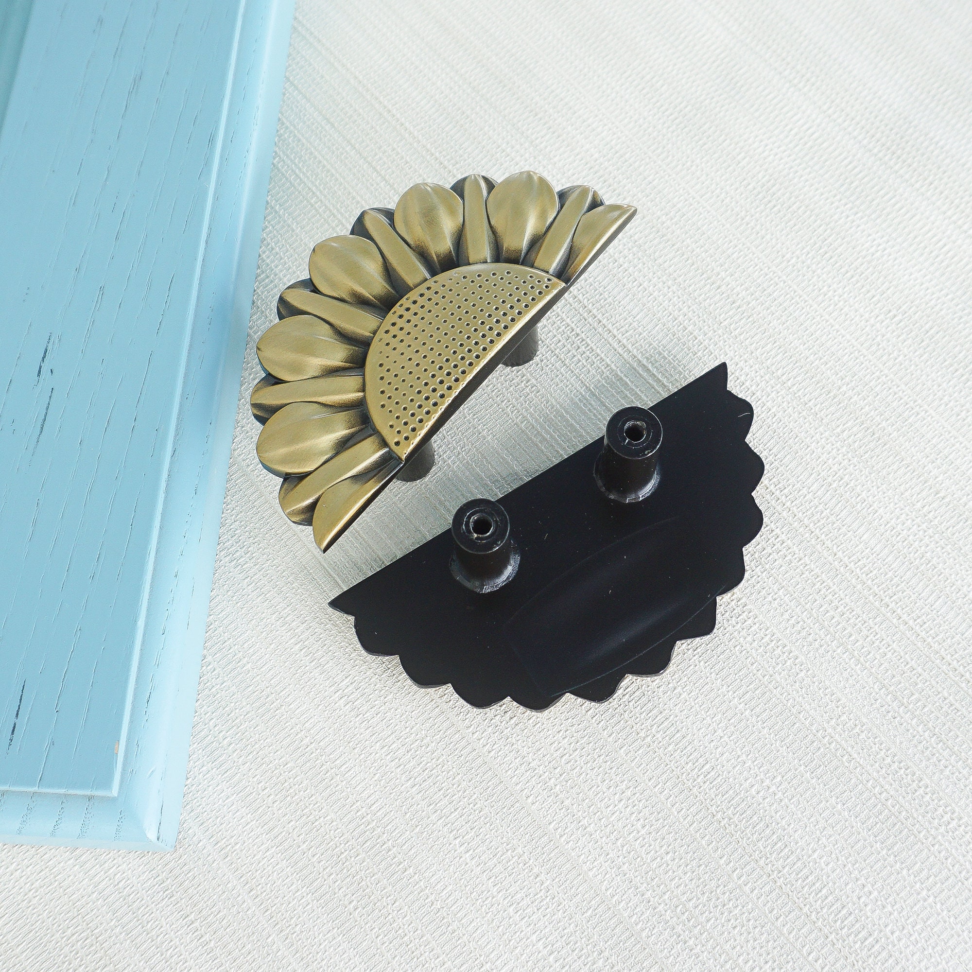 Sunflower Drawer Knobs Pulls Handles Antique Bronze Unique Etsy