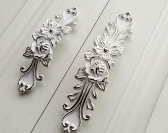 Shabby Chic Dresser Drawer Pulls Handles Off White Silver / French Country Kitchen Cabinet Handle Pull Antique Furniture Hardware