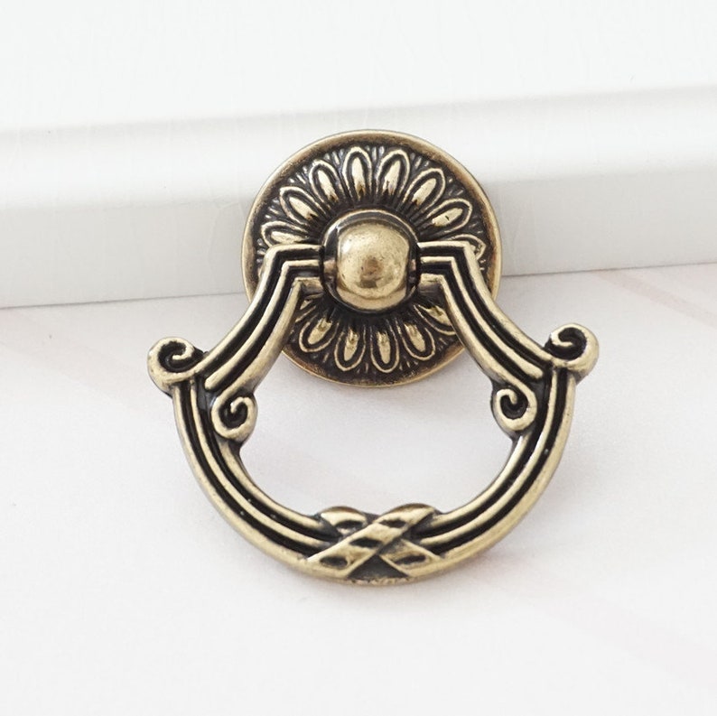 Antique Bronze Dresser Ring Knob Drawer Pulls Handles Knobs Cupboard Drop Pull Kitchen Cabinet Knocker Knob Pull Furniture Hardware