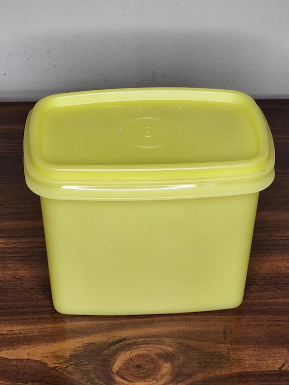 Tupperware シェルフセーバーデリキーパー12リットルキーパースプーン4