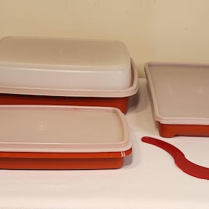 Vintage Tupperware Jr Season Serve #1518, Hot Dog Keeper #1292, Deli Keeper #816 and Sli-Saw-All Paprika Red Tupperware with Lids