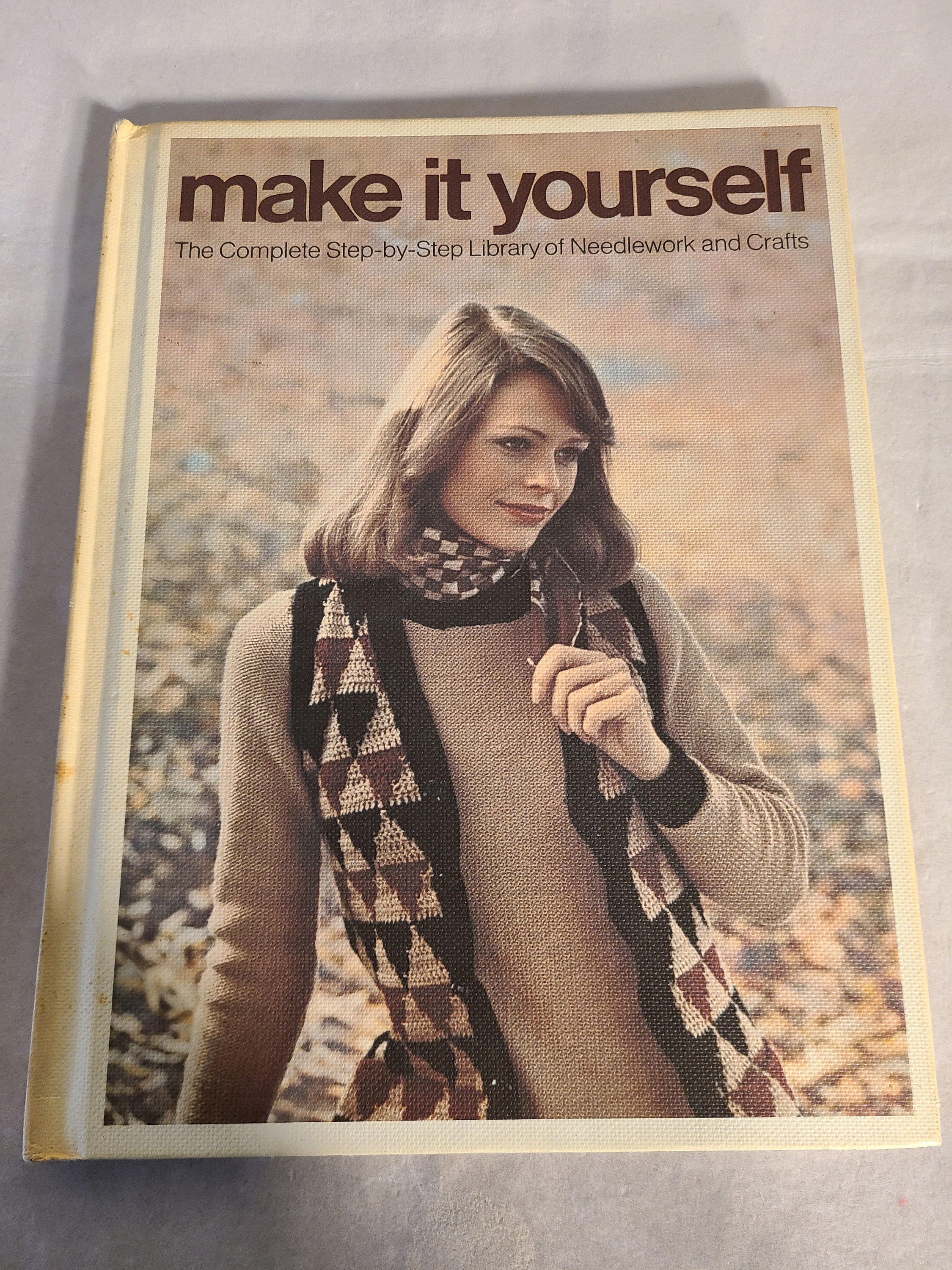レトロな「自分で作る」手芸＆クラフトブック - 巻数選択 - Etsy 日本
