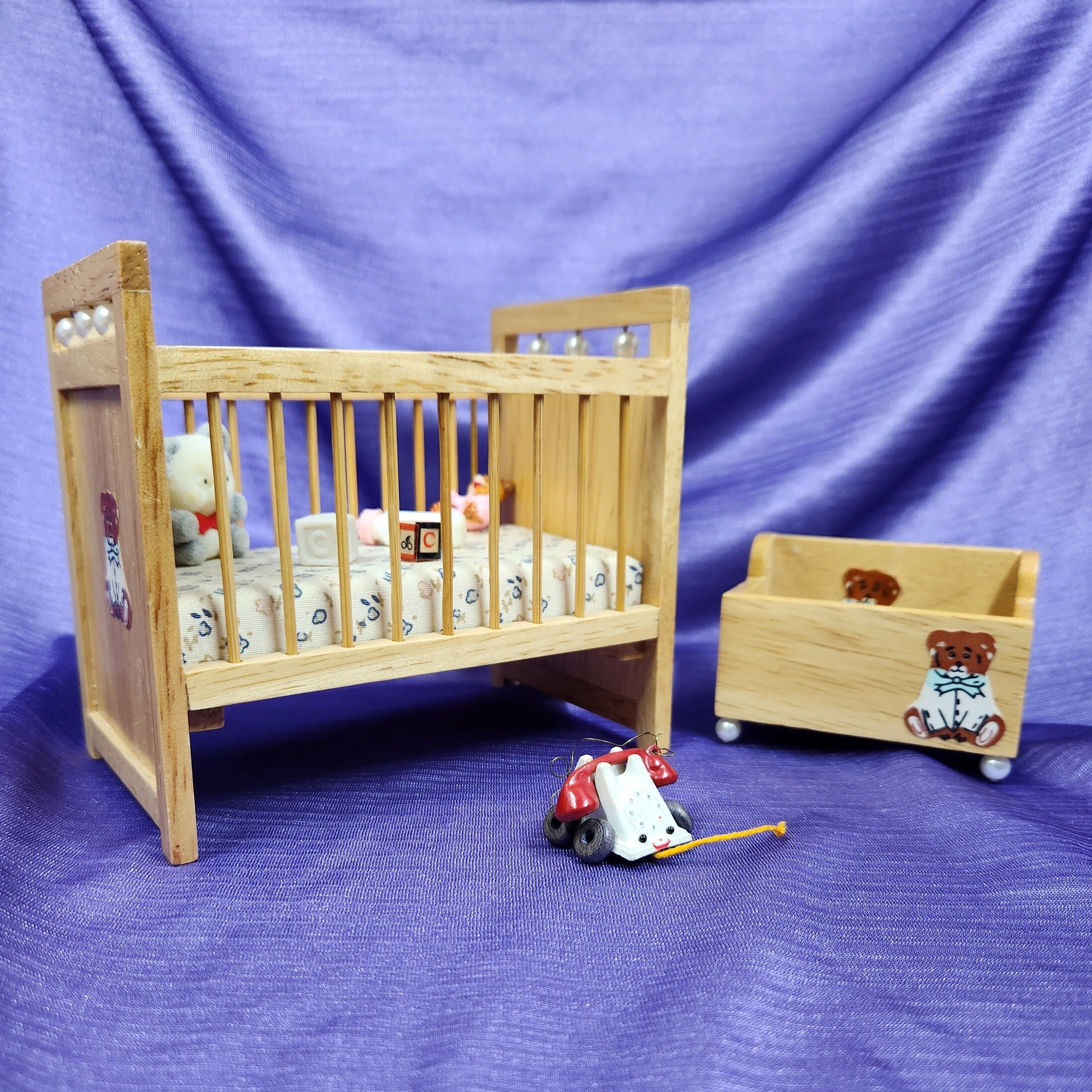 Lit de poupée en bois massif, jouet en bois, meuble poupée 933