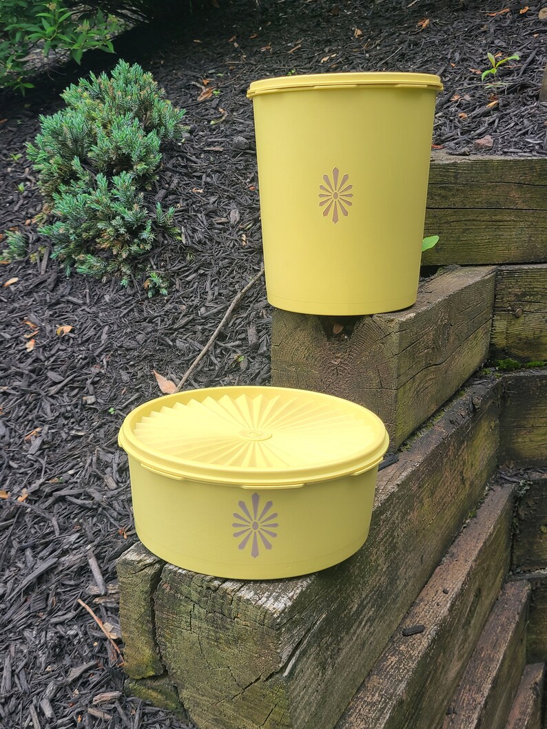 Two Tupperware Harvest Gold Canisters 8057 & 12047 With Etsy