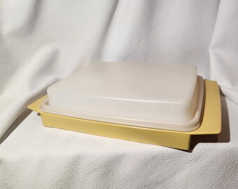 Vintage Tupperware Deviled Egg Carrier With Egg Holders 723-4 and 722-1