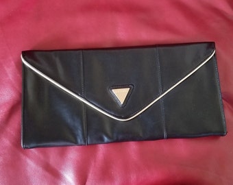 Guess envelope clutch sale