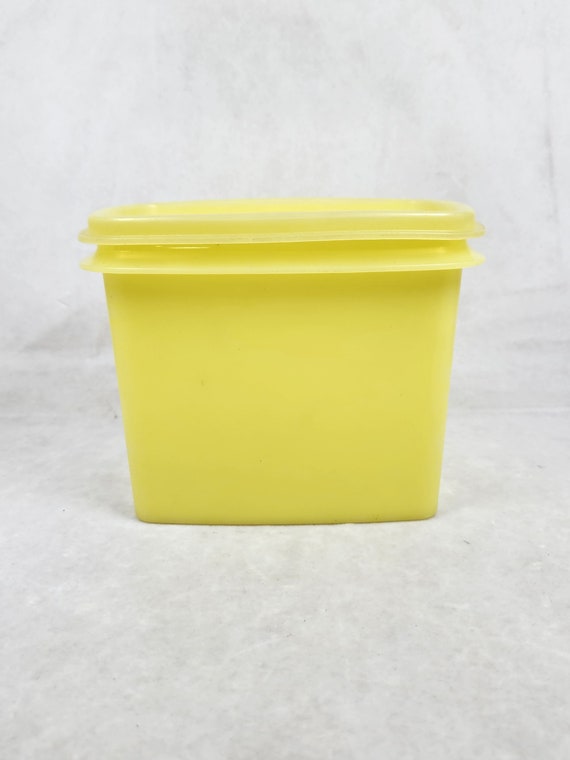 Tupperware Large Yellow Rectangular Container With Lid