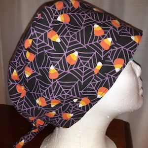 Candy Mais und Spinnennetze Halloween chirurgische Peeling Cap