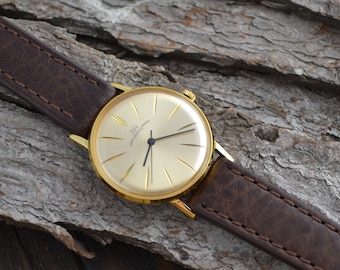 Watch Luch. Caliber 2209 vintage watch. Mens watch, gift for him watch