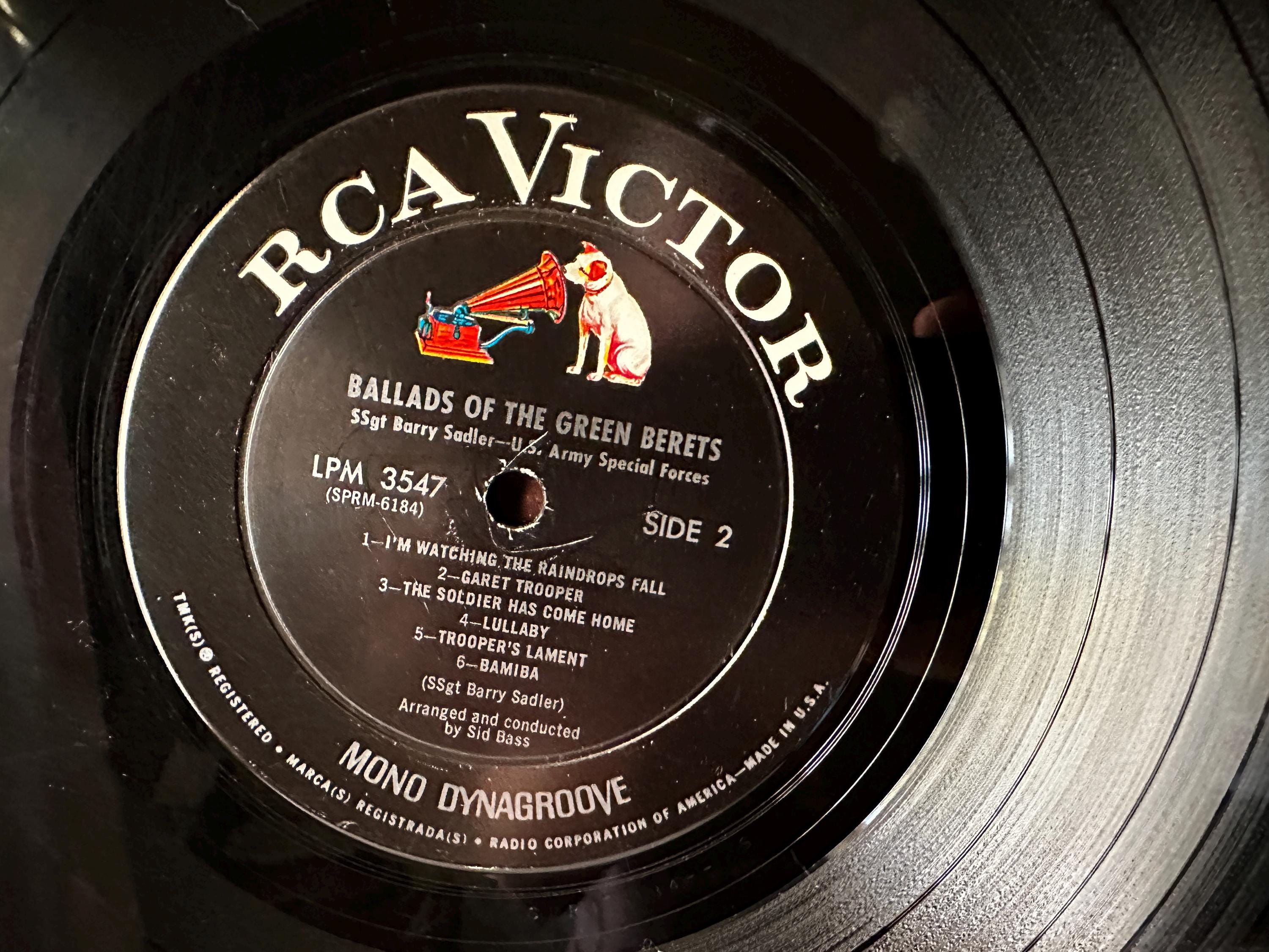 Sgt Barry Sadler – BALLADS of the GREEN BERETS Vintage Vinyl