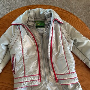 1970s Very Cute, Retro Slope-Slashing Ski Bib with Matching Jacket zdjęcie 2