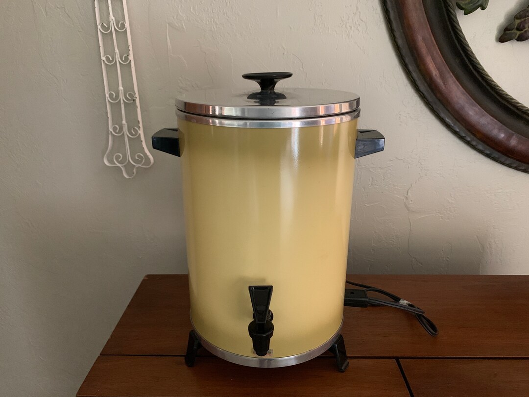 Vintage 1970s West Bend COFFEE MAKER Harvest Gold Party Percolator No
