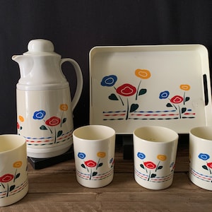 Set de service de thé / café vintage par PHOENIX Fun 1980s Primary Color Floral Design
