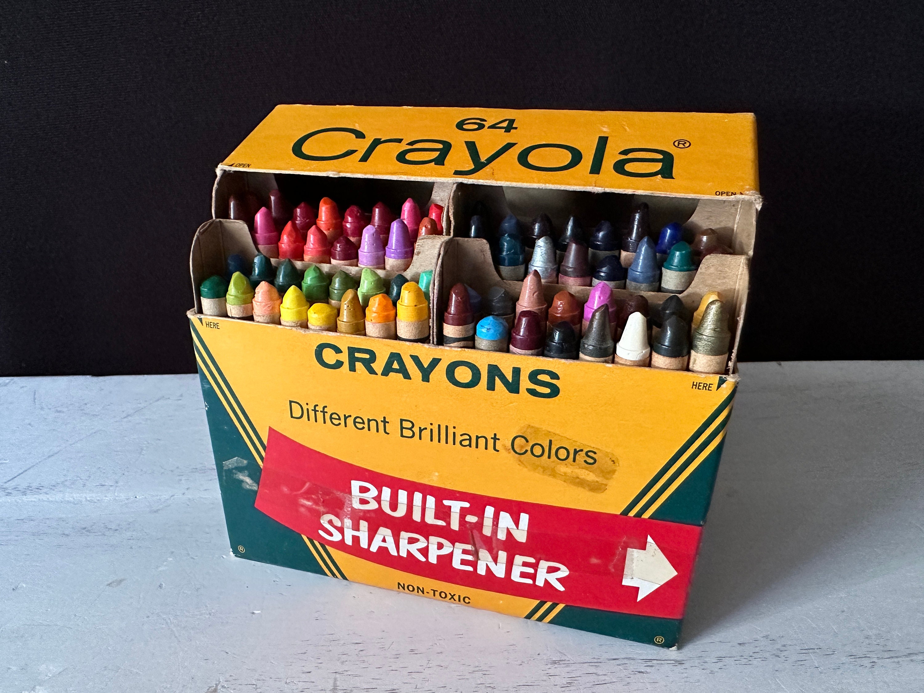  Crayola Crayons, Crayon Box with Sharpener, 64 ct : Toys & Games