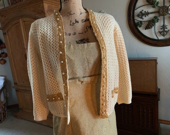 Vintage 1950s Pale Yellow Bolero-Style Sweater Gold Trim With Embedded Faux -Pearls