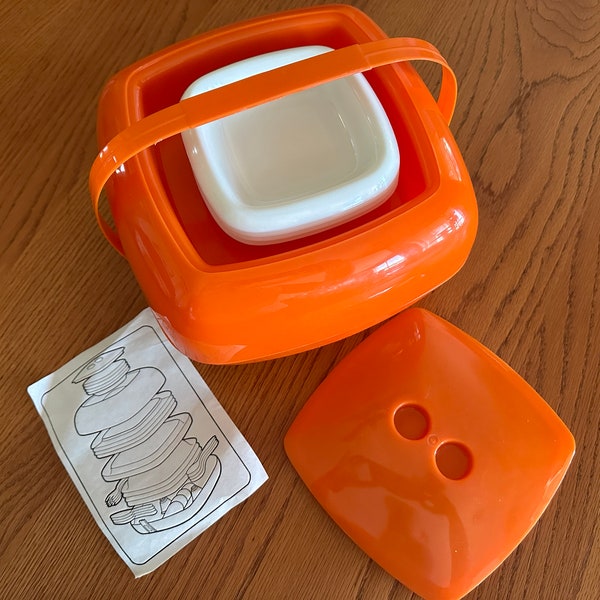 Vintage PICNIC MASTER Mod Orange Plastic Picnic Dining Set – Complete