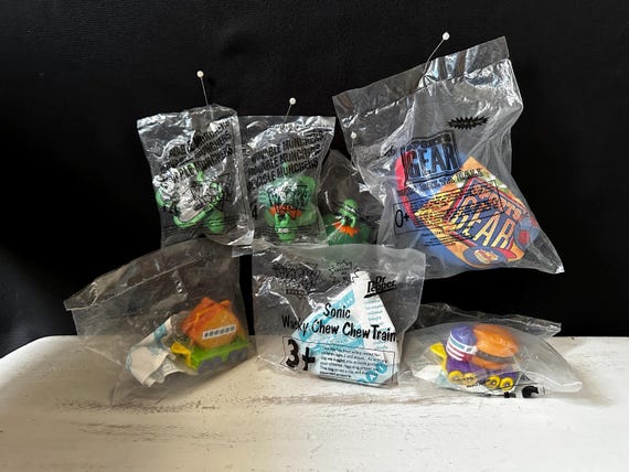 超レア　SONIC ソニックドライブイン　ミールトイ　ビンテージ　4種セット SONIC DRIVE-IN “wacky Pack” Kids' Meal Toys – Sold Separately - Etsy