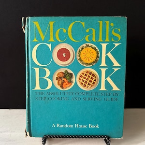 McCALL'S Cook Book - 1963, eerste druk – turkooizen omslag