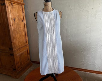 Vestido feminino sem mangas com listras azuis e seersucker da LONDON TIMES