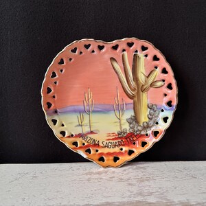 NORCREST 1960s Vintage Heart-shaped Arizona Souvenir Plate